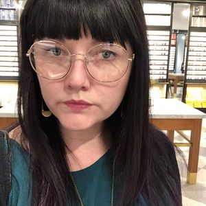 Meet your Posher, Kara